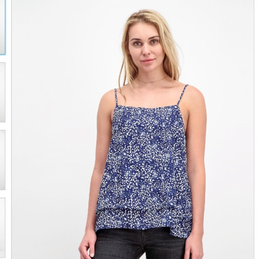 Olive & Oak navy split back spaghetti strap tank size Small